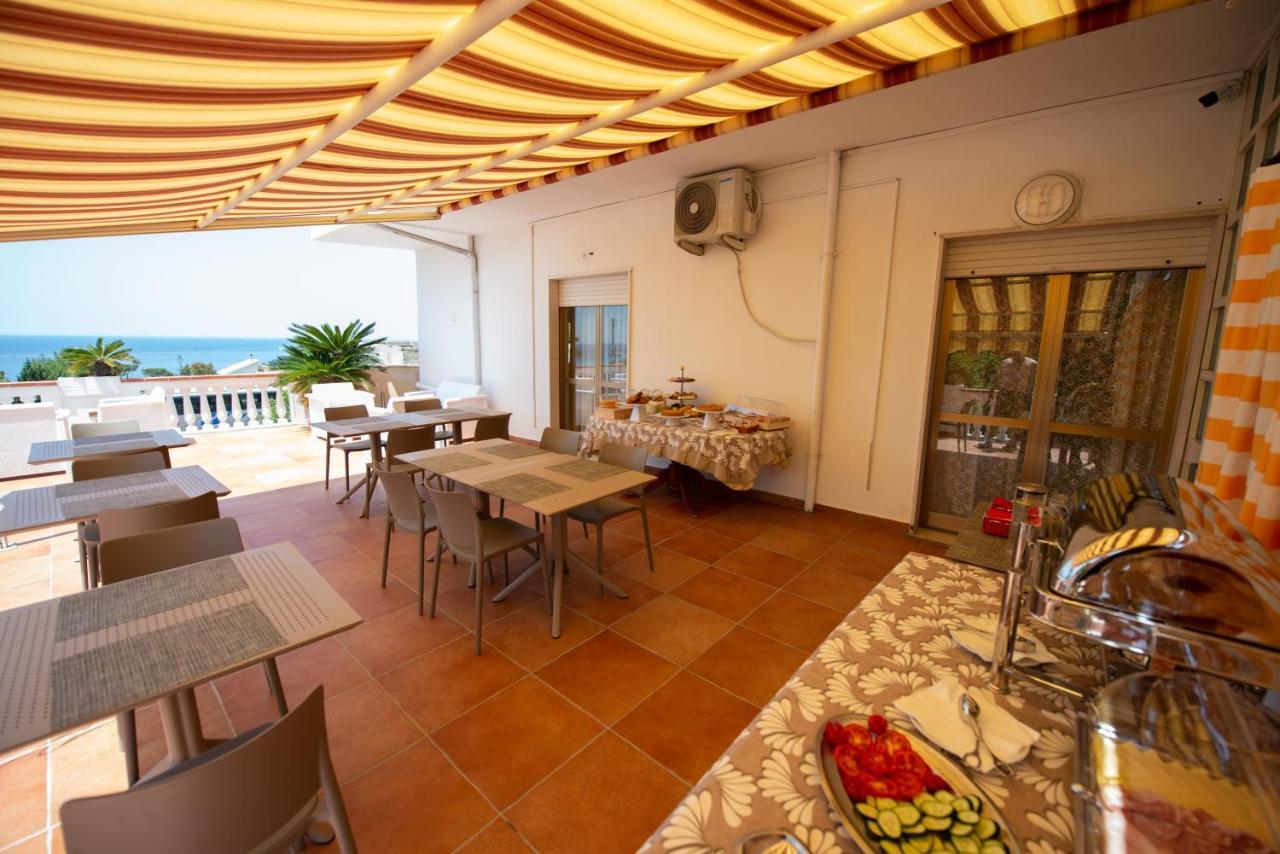 Esterita Bed & Breakfast *